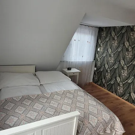 Apartment Ferienwohnung Steigwaldweg Würzburg Esterno foto